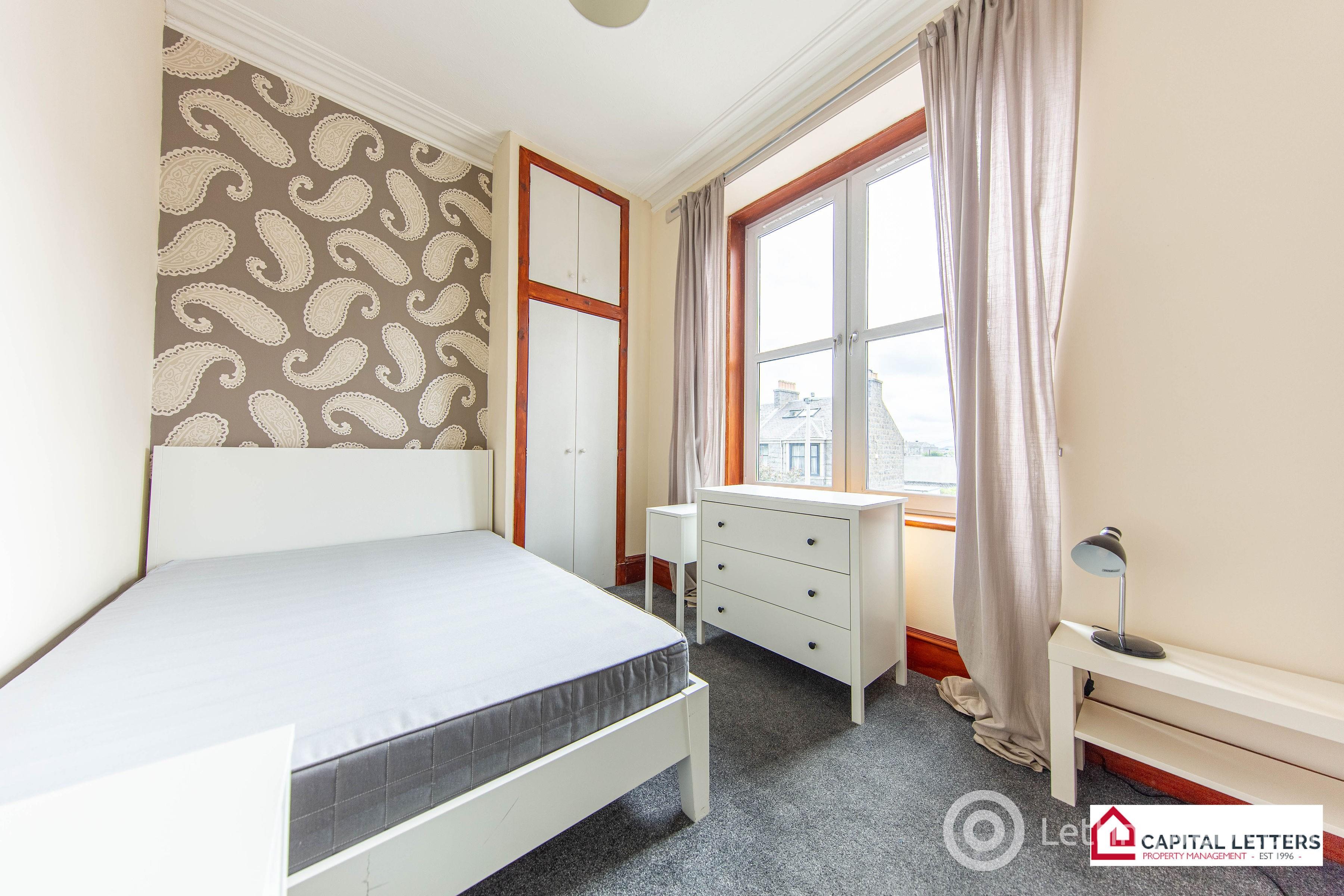 Property to rent in Pitstruan Place