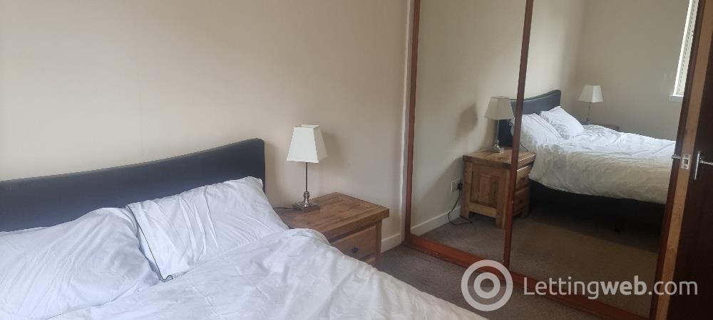 Property to rent in 8 Picardy Court
