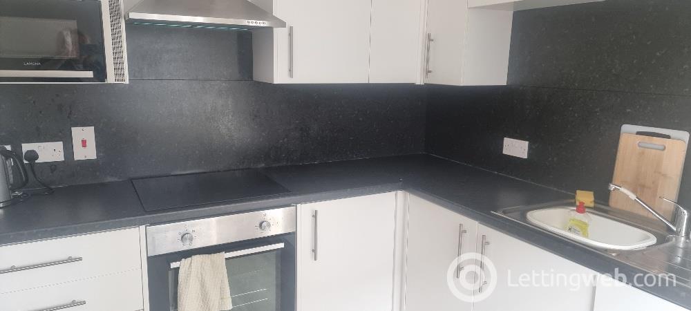 Property to rent in 8 Picardy Court