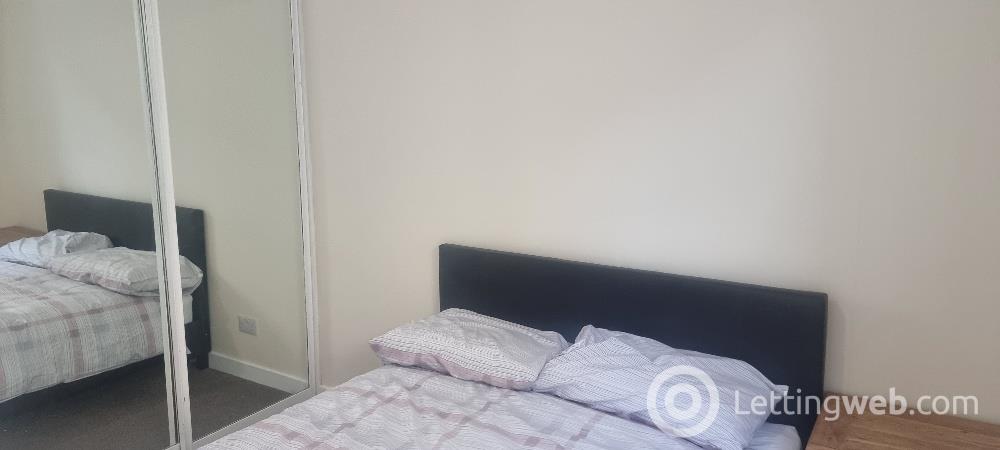 Property to rent in 8 Picardy Court