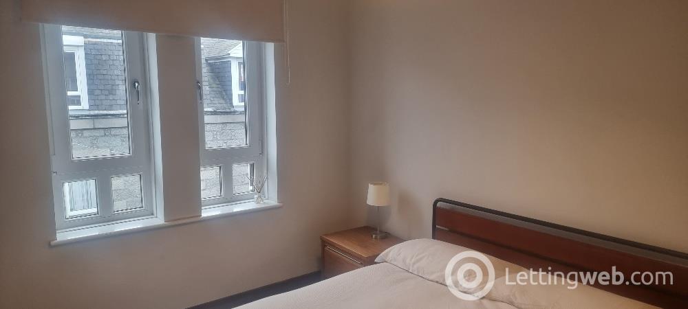 Property to rent in 2G Ashvale Place