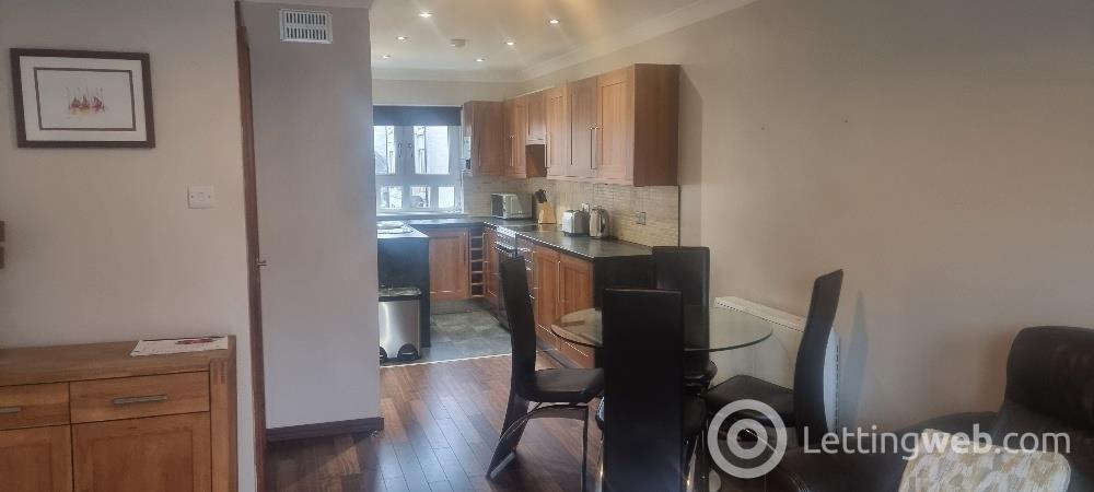 Property to rent in 2G Ashvale Place