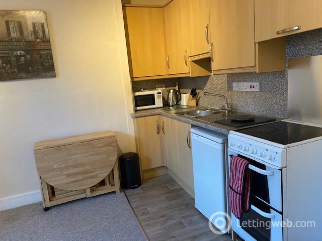 Property to rent in Summerfield Terrace, Aberdeen