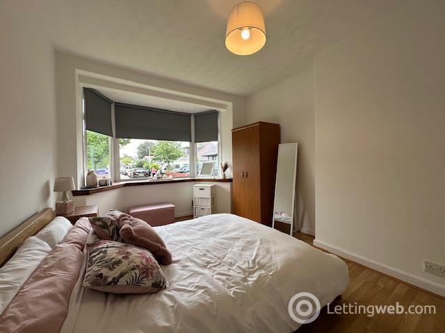 Property to rent in 10 Ashley Park South