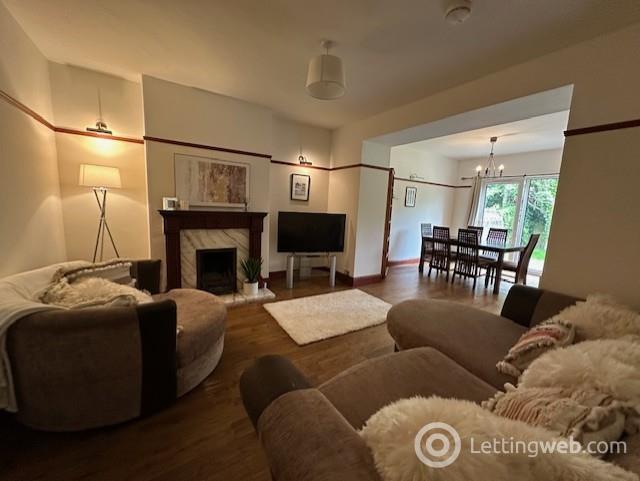 Property to rent in 10 Ashley Park South