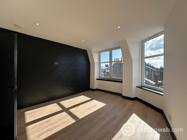 Property to rent in 16 Sunnybank Place TF