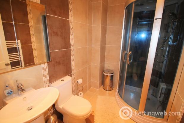 Property to rent in 74C Bedford Road