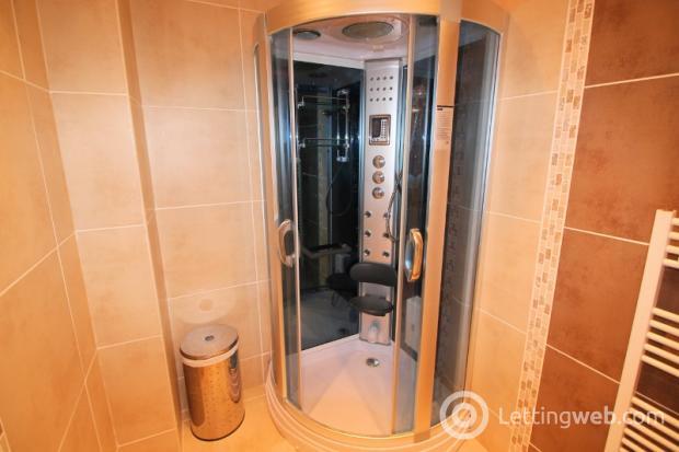 Property to rent in 74C Bedford Road