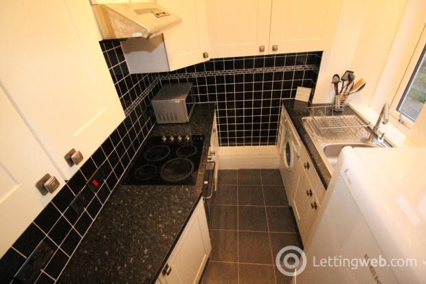 Property to rent in 43 Wallfield Crescent FFL