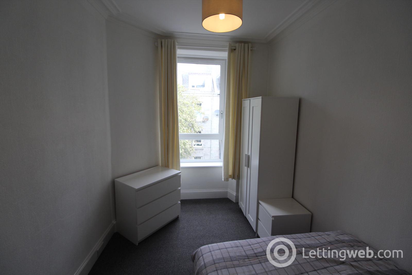 Property to rent in 14 Northfield Place 2FL