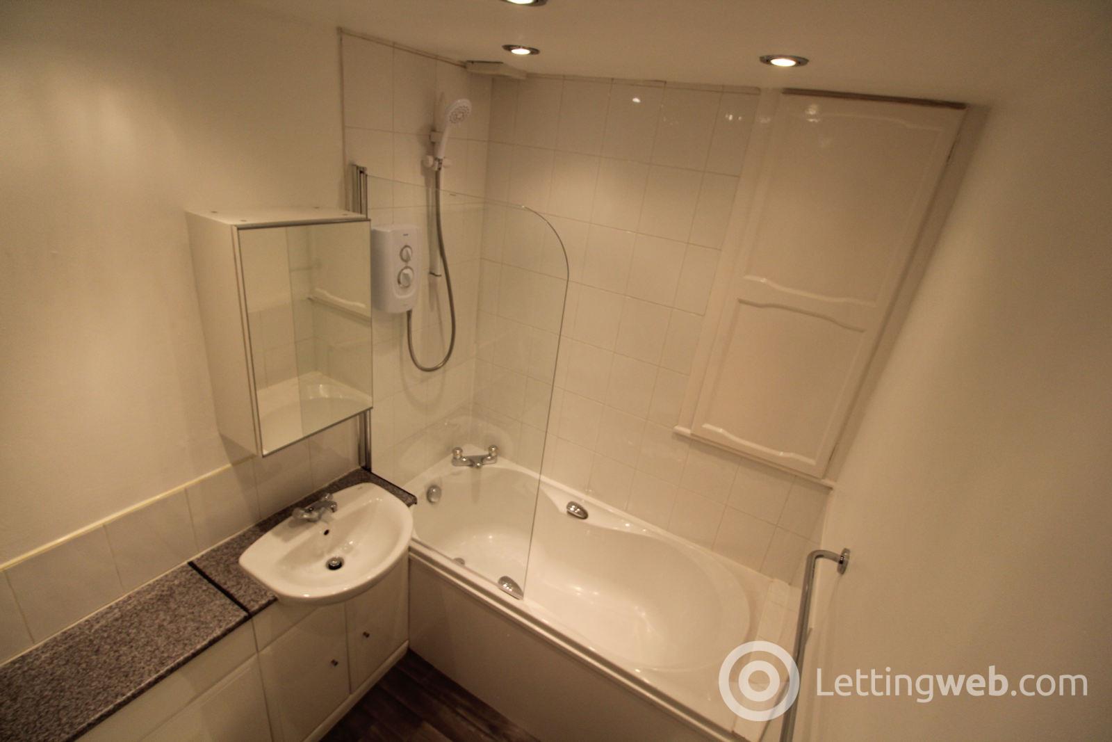 Property to rent in 14 Northfield Place 2FL