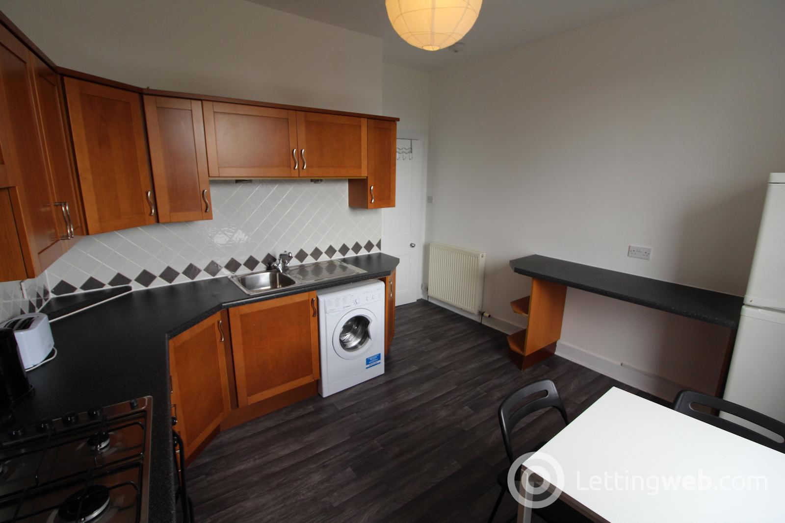 Property to rent in 14 Northfield Place 2FL