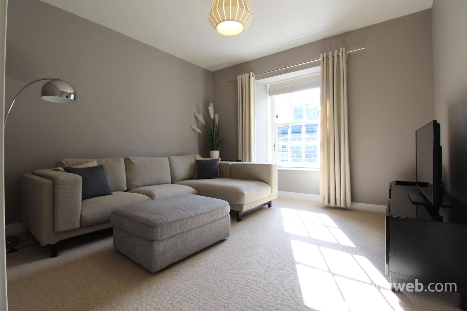 Property to rent in 74F John Street