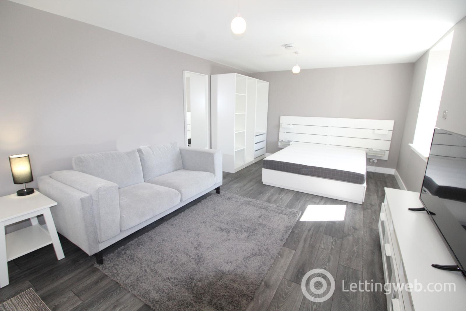 Property to rent in 38J Charlotte Street