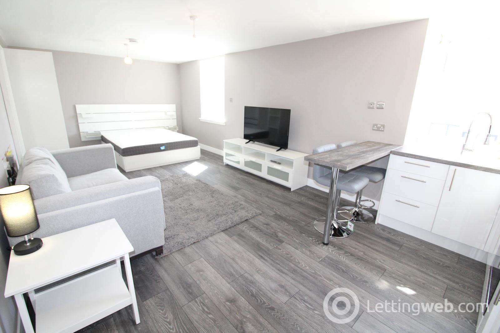 Property to rent in 38J Charlotte Street