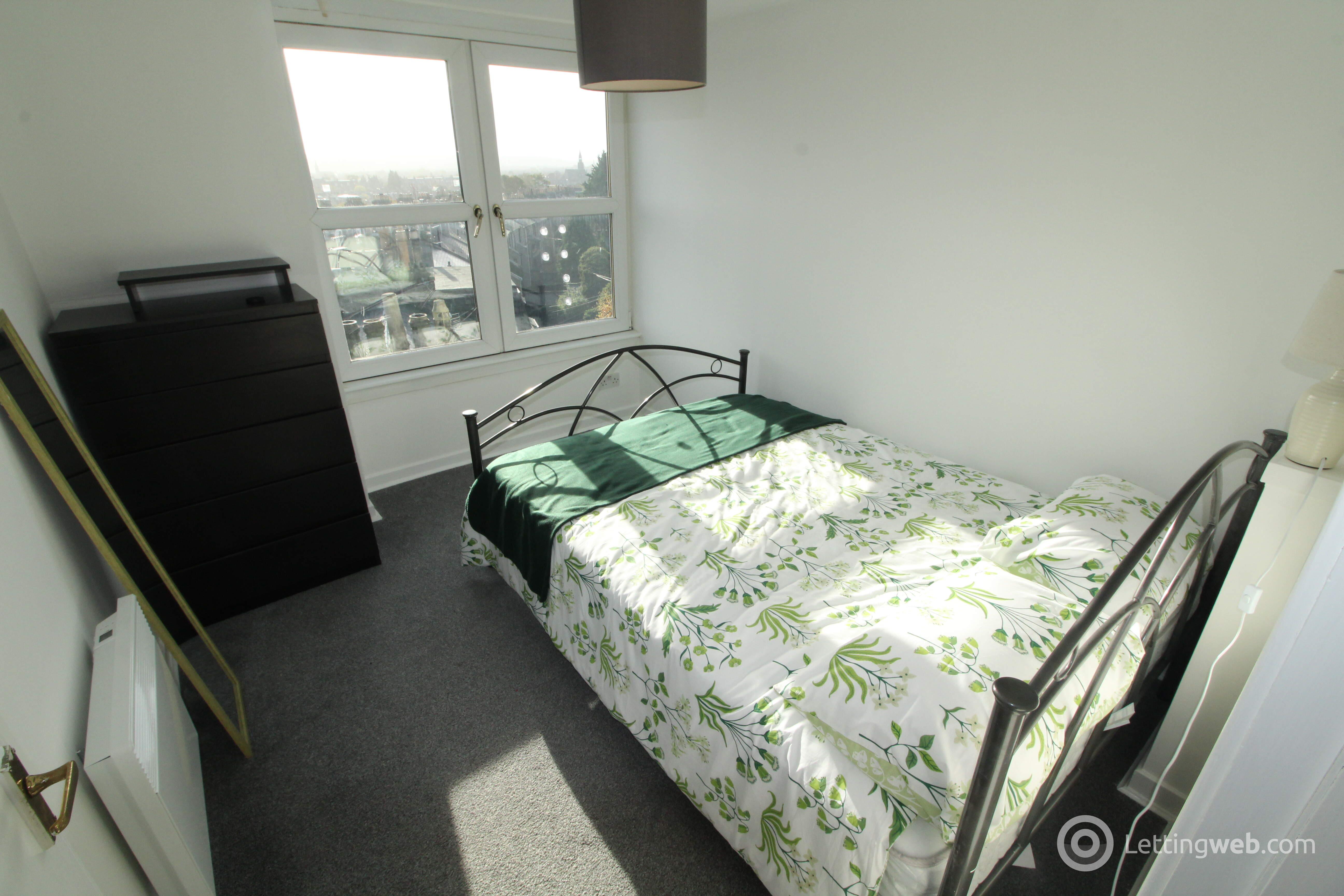 Property to rent in 209/7 Rosemount Place