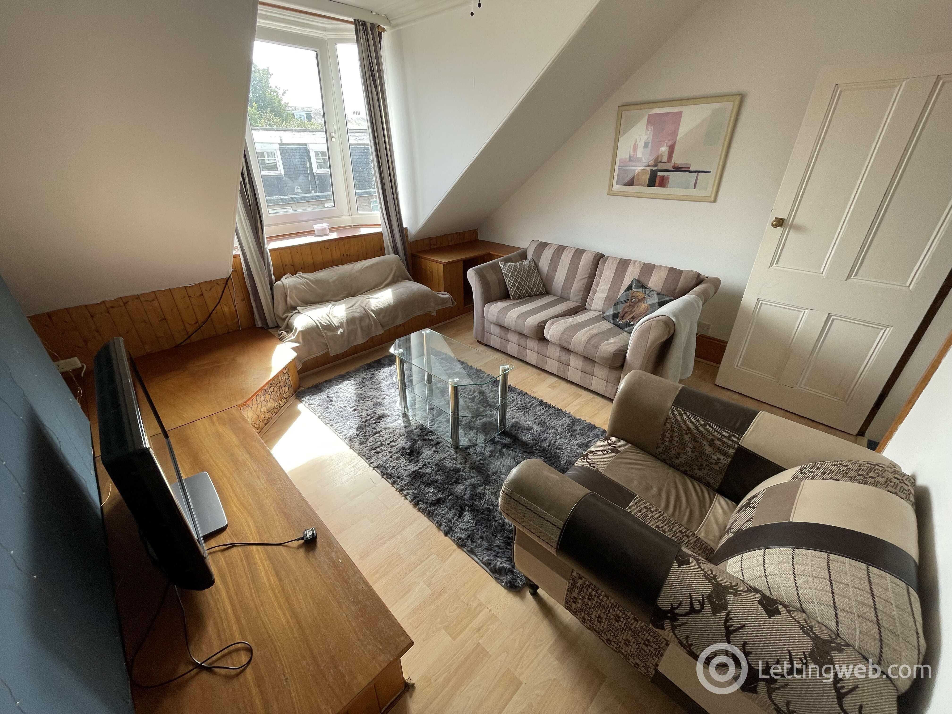 Property to rent in 33D Jasmine Terrace