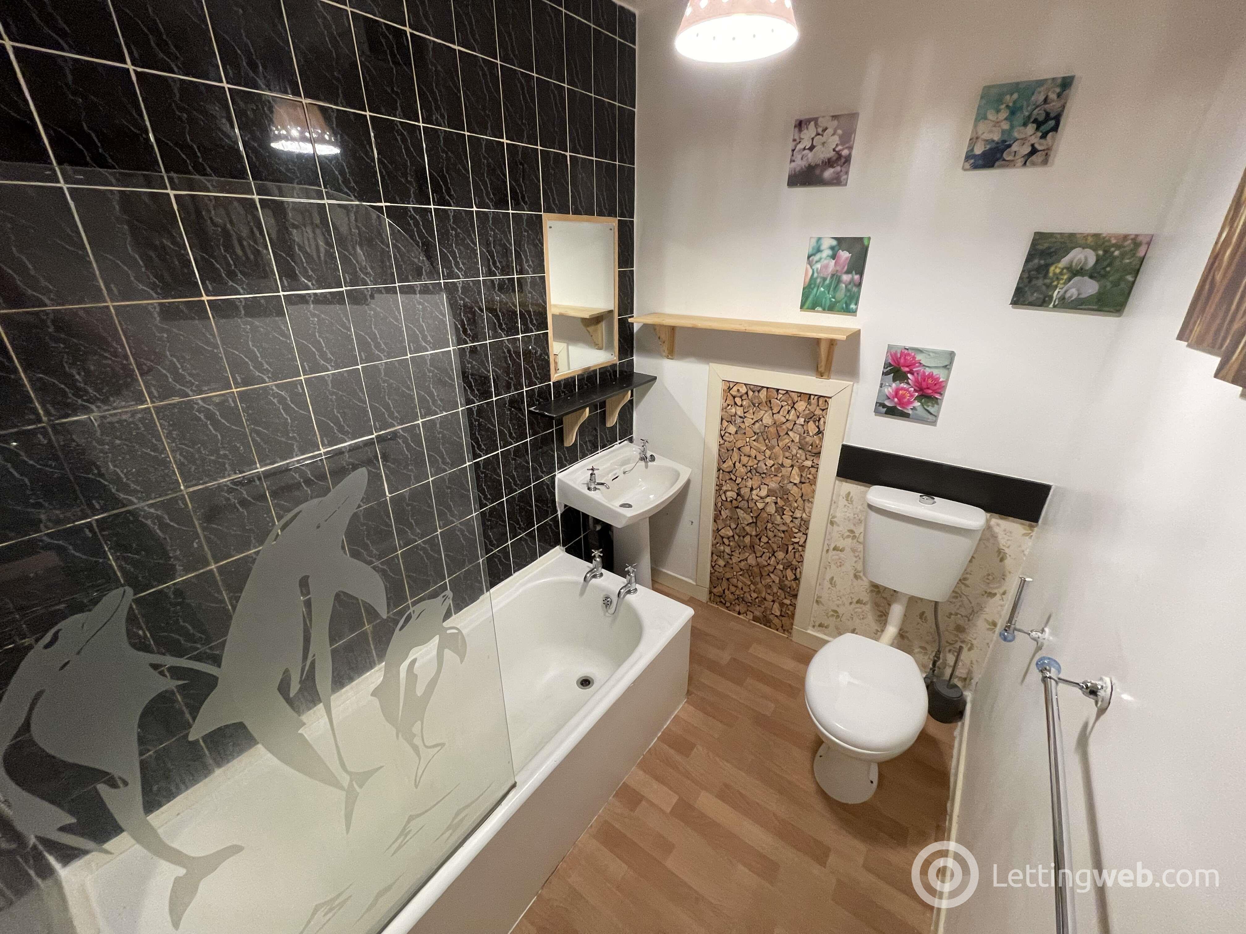 Property to rent in 33D Jasmine Terrace