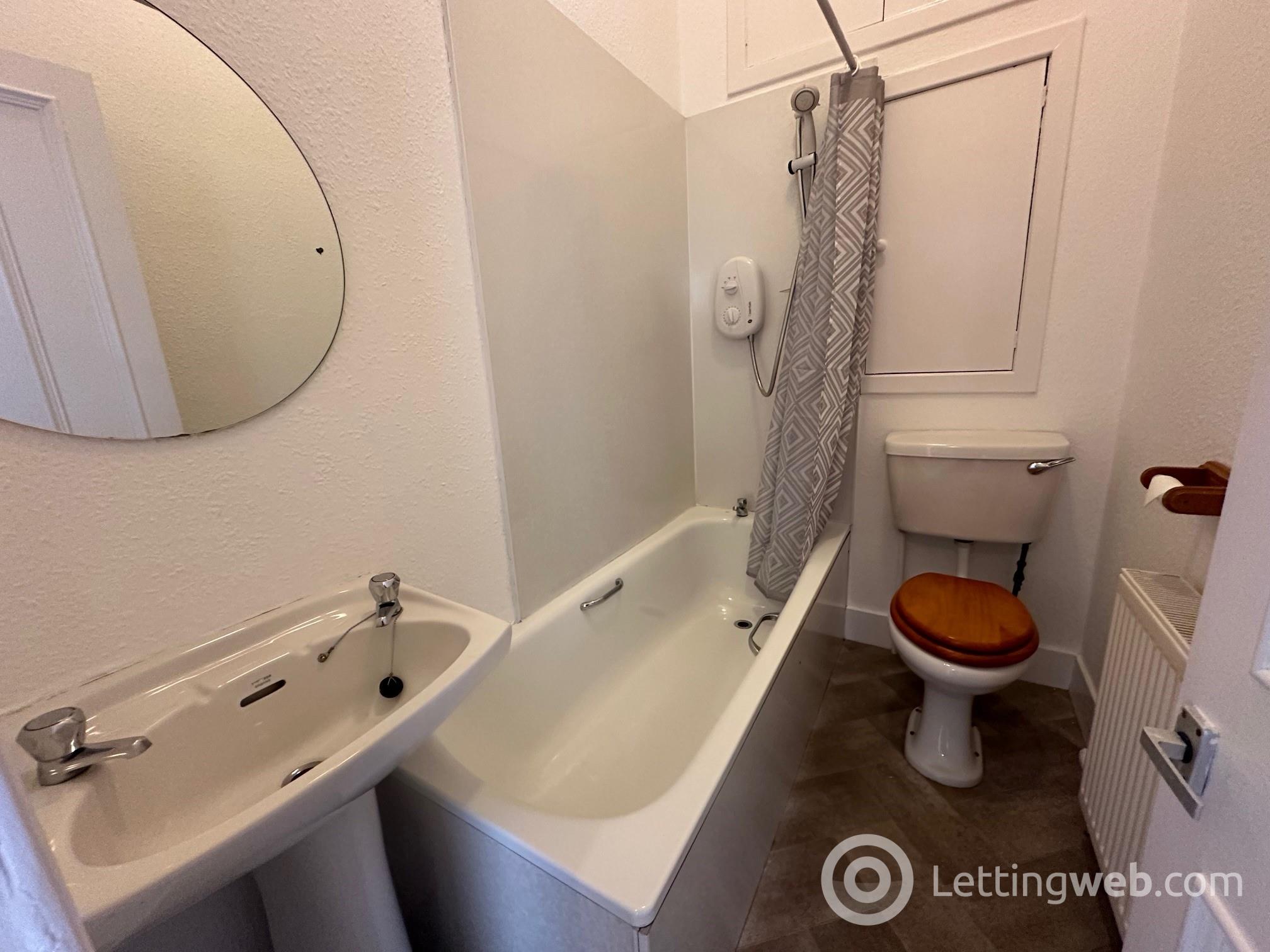 Property to rent in 2 Elm Place GFR