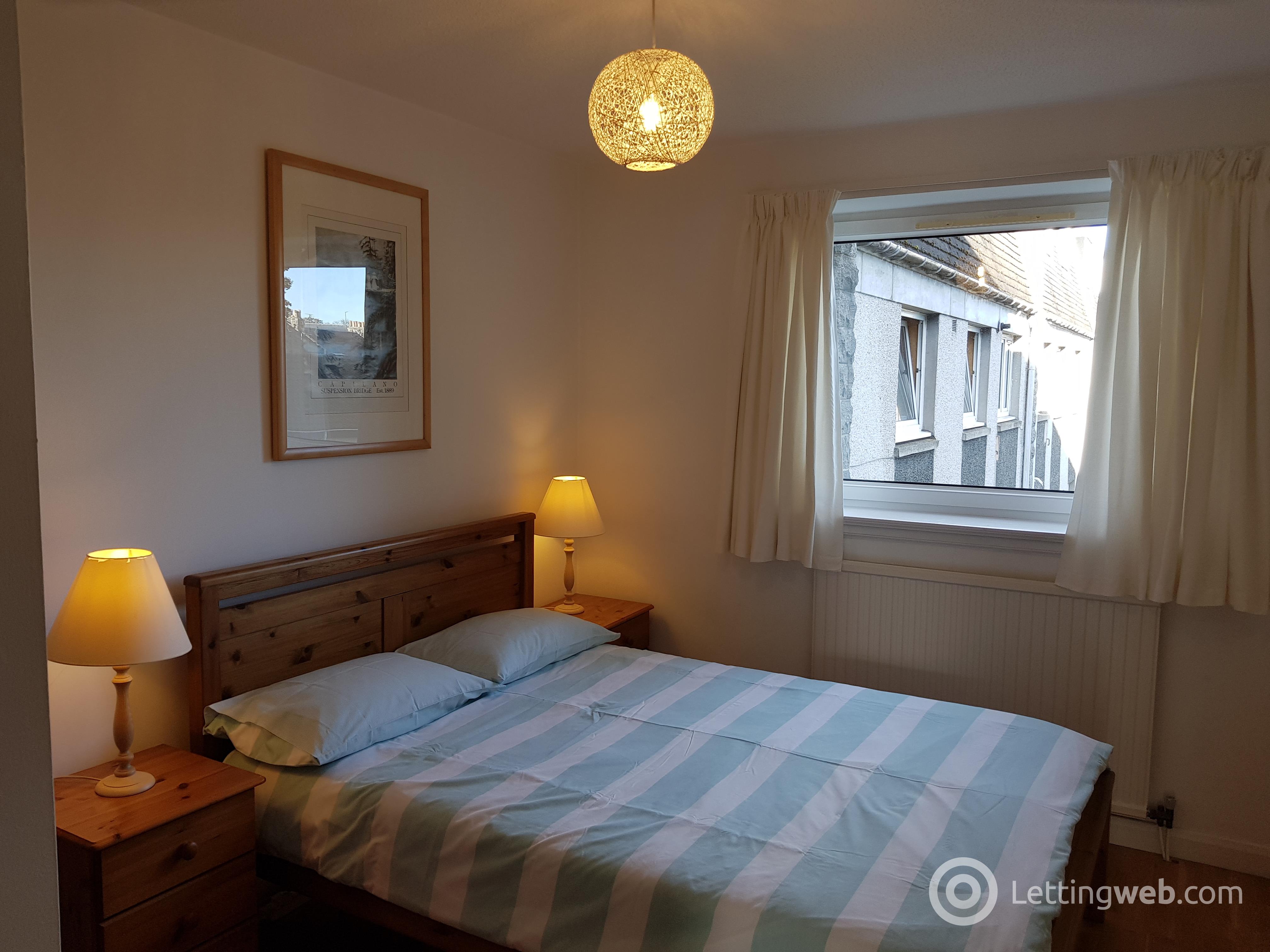 Property to rent in Claremont Gardens