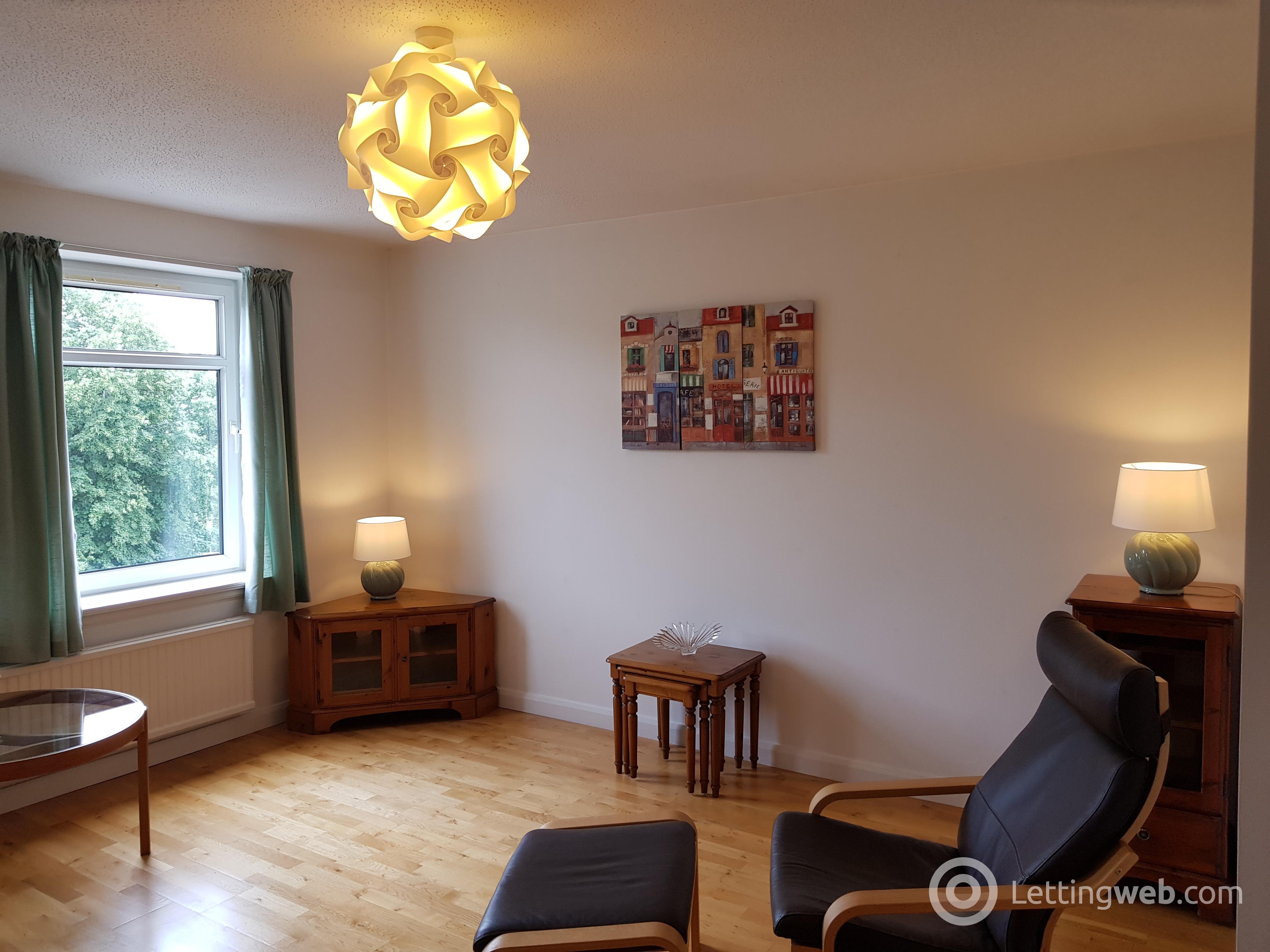 Property to rent in Claremont Gardens