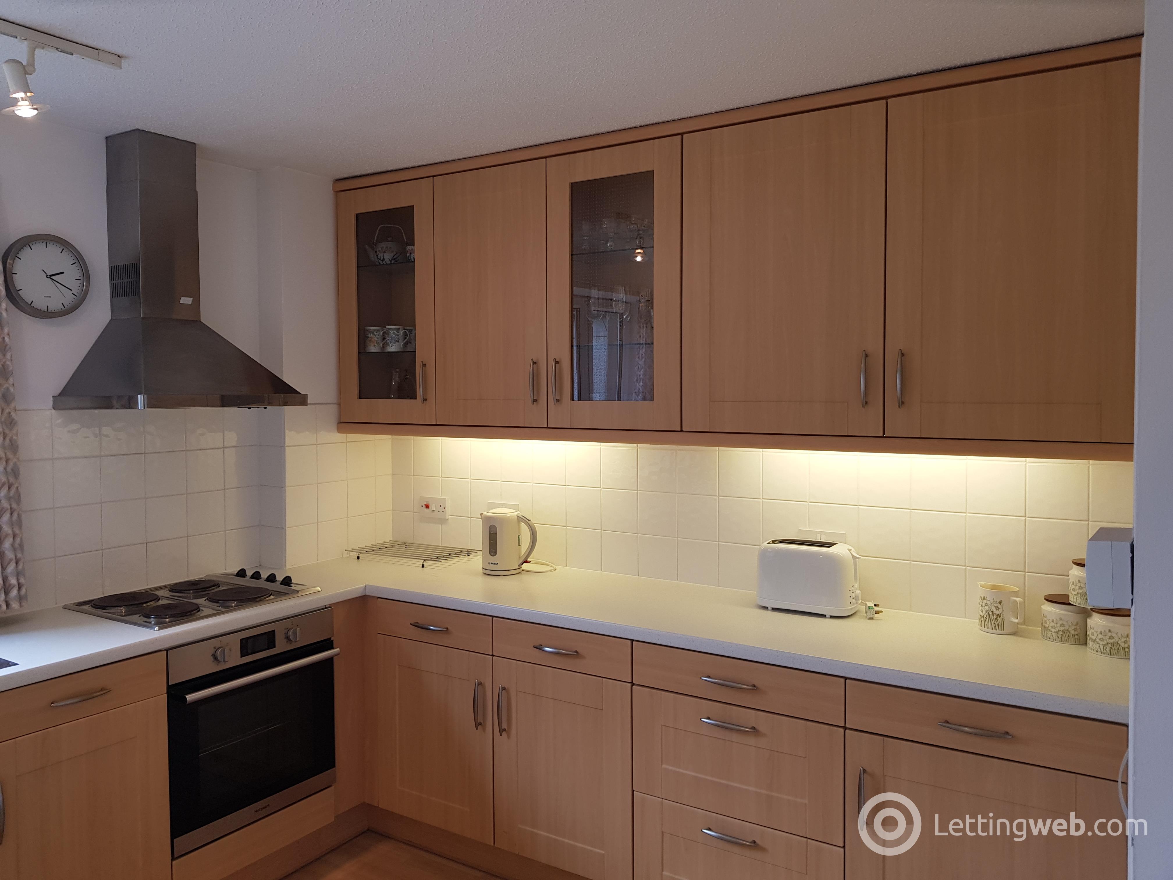 Property to rent in Claremont Gardens