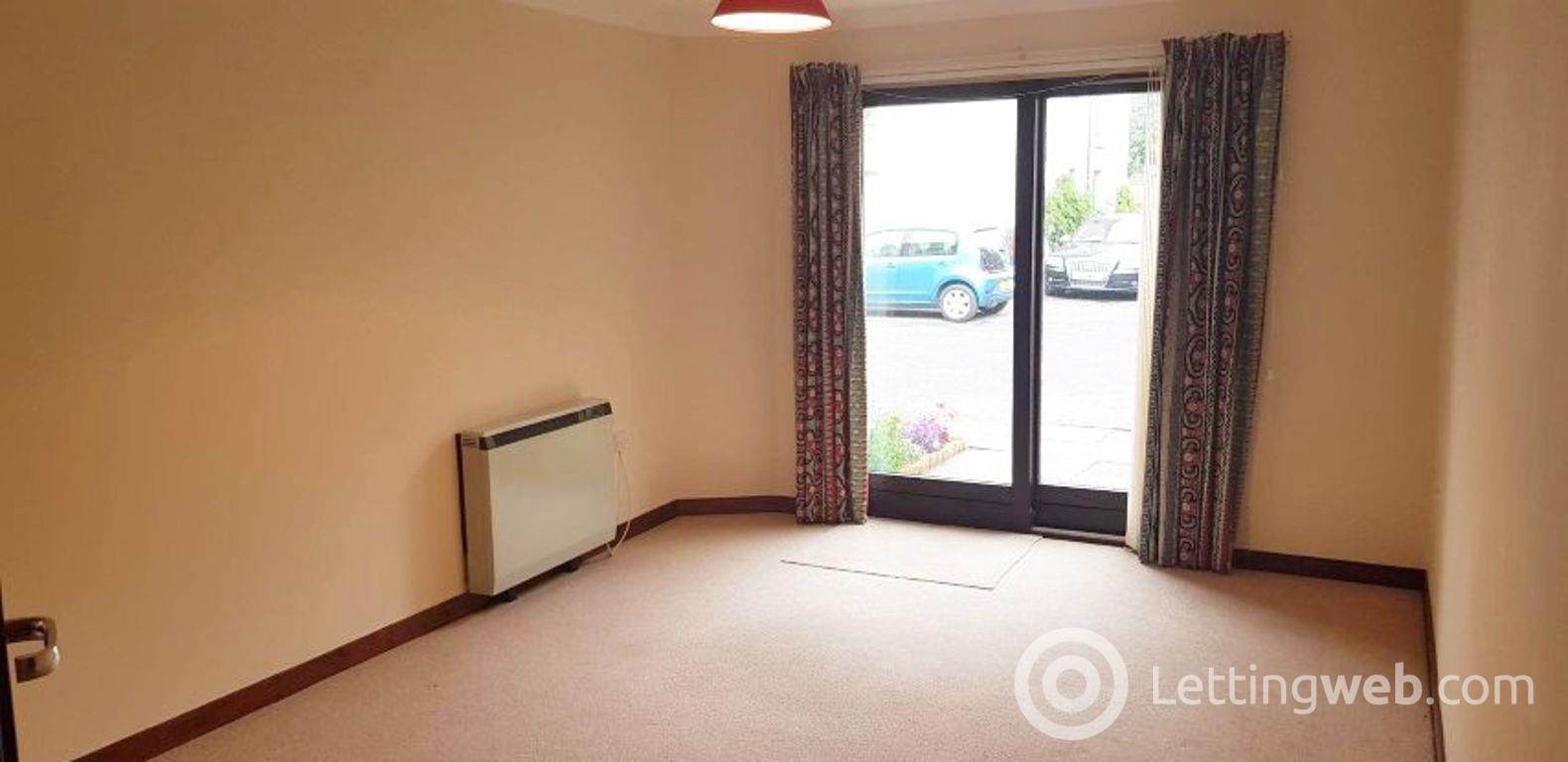 Property to rent in Argyle Court, Fife