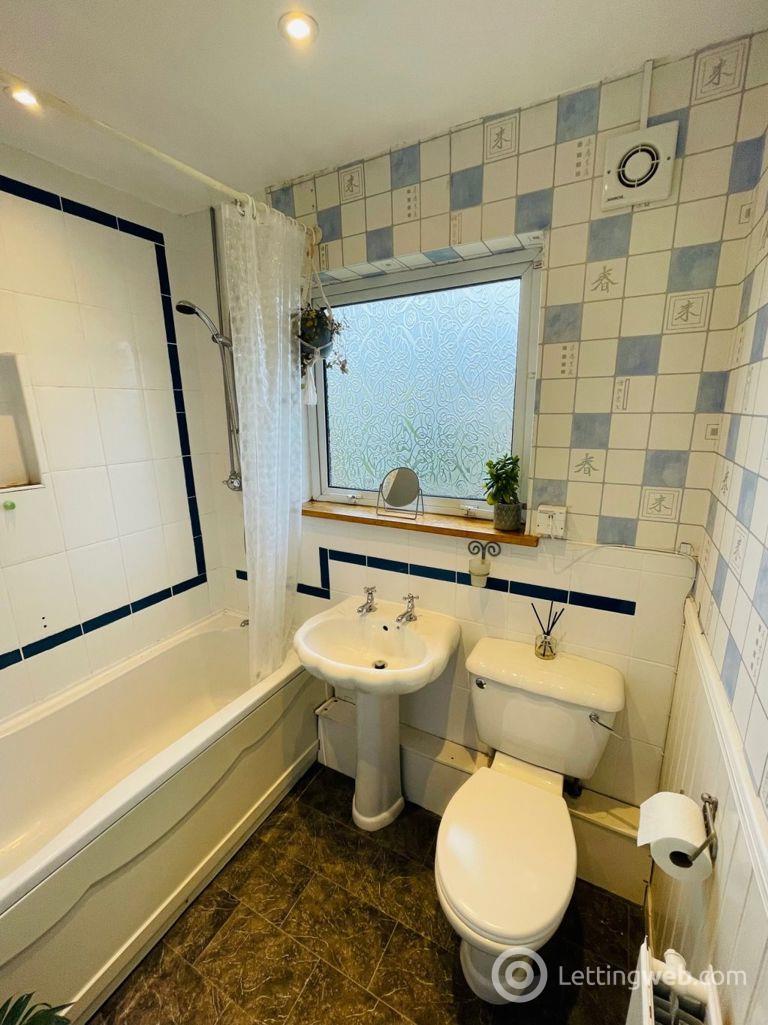 Property to rent in Churchill Crescent, Fife