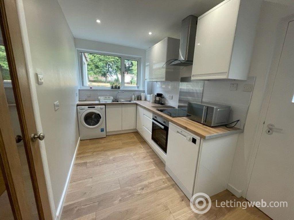 Property to rent in Winram Place, Fife