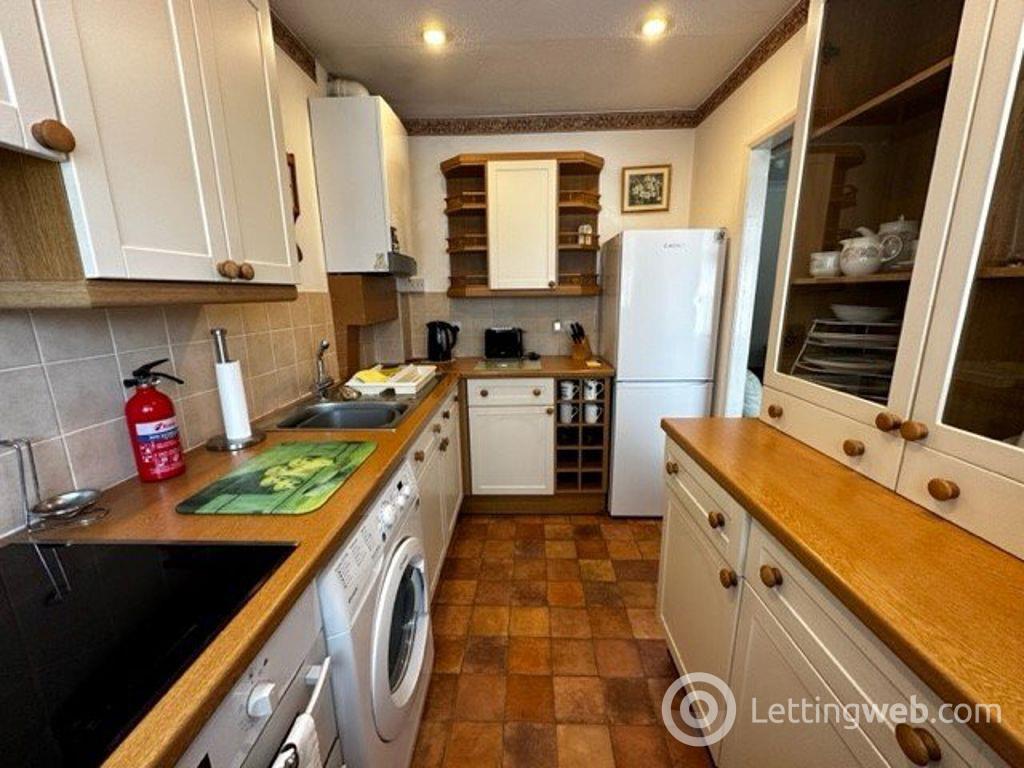 Property to rent in Letham Place, Fife