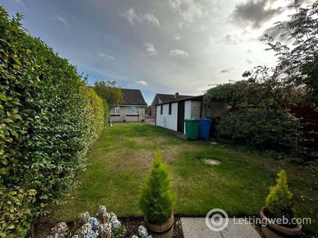 Property to rent in Letham Place, Fife