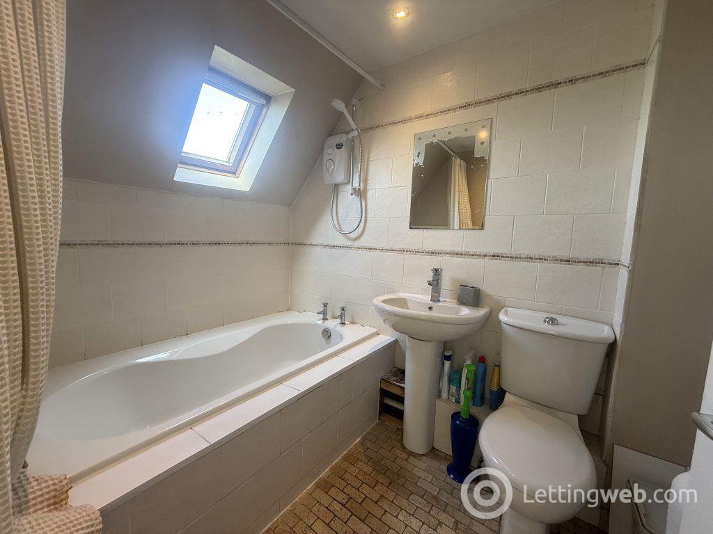 Property to rent in Lamberton Place, Fife