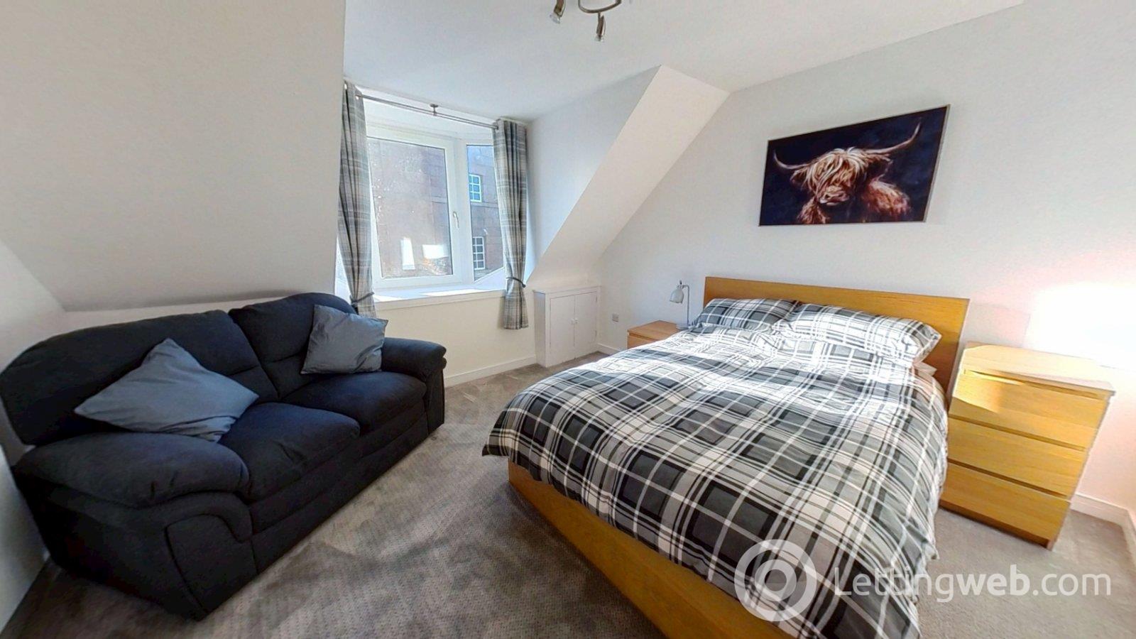 Property to rent in James Street, Peterhead, Aberdeenshire, AB42