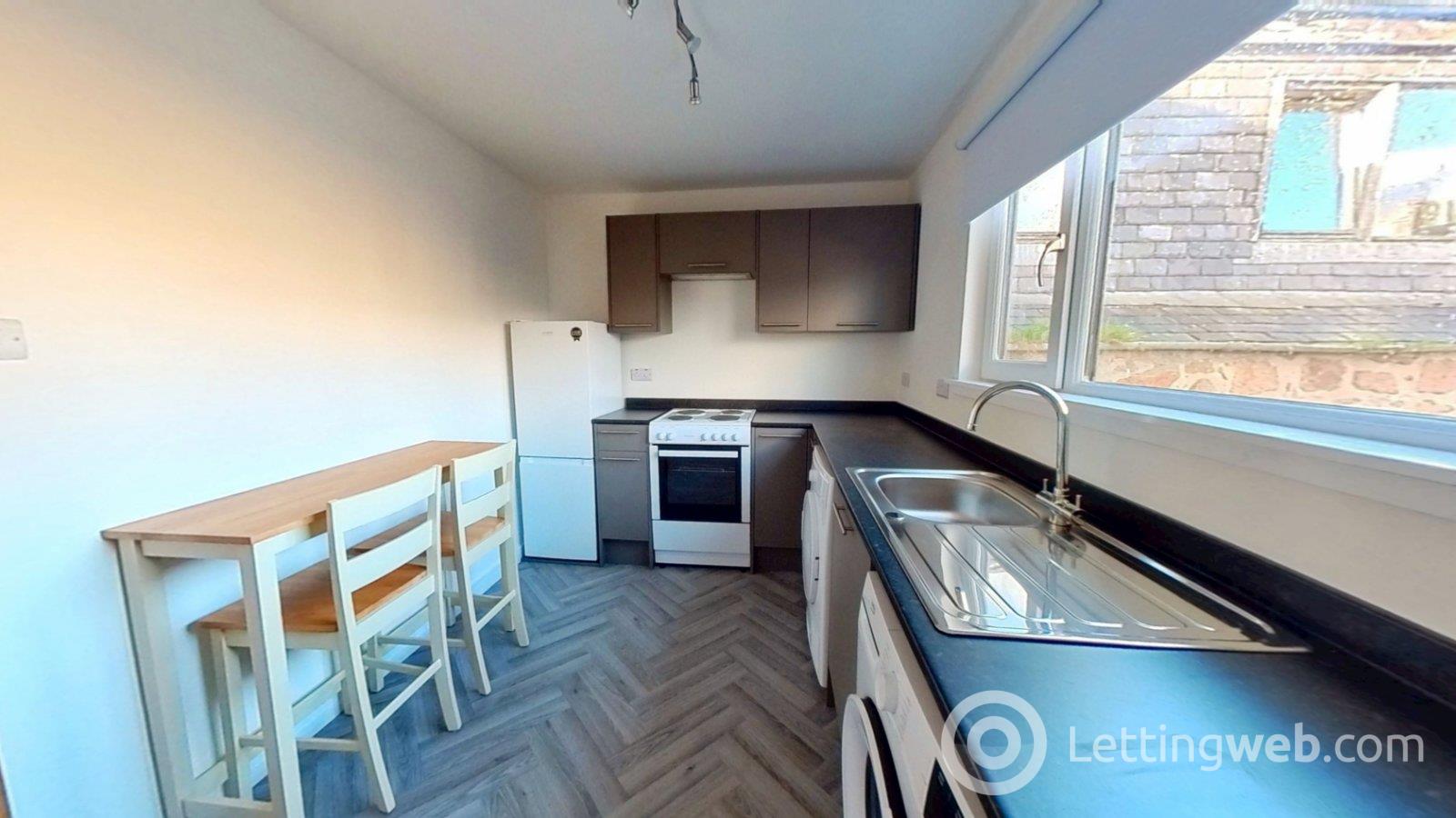 Property to rent in James Street, Peterhead, Aberdeenshire, AB42