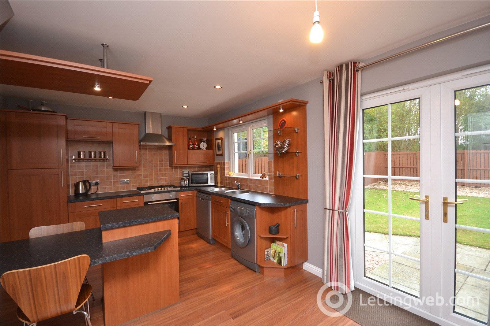 Property to rent in Wyness Place, Kintore, Inverurie, AB51