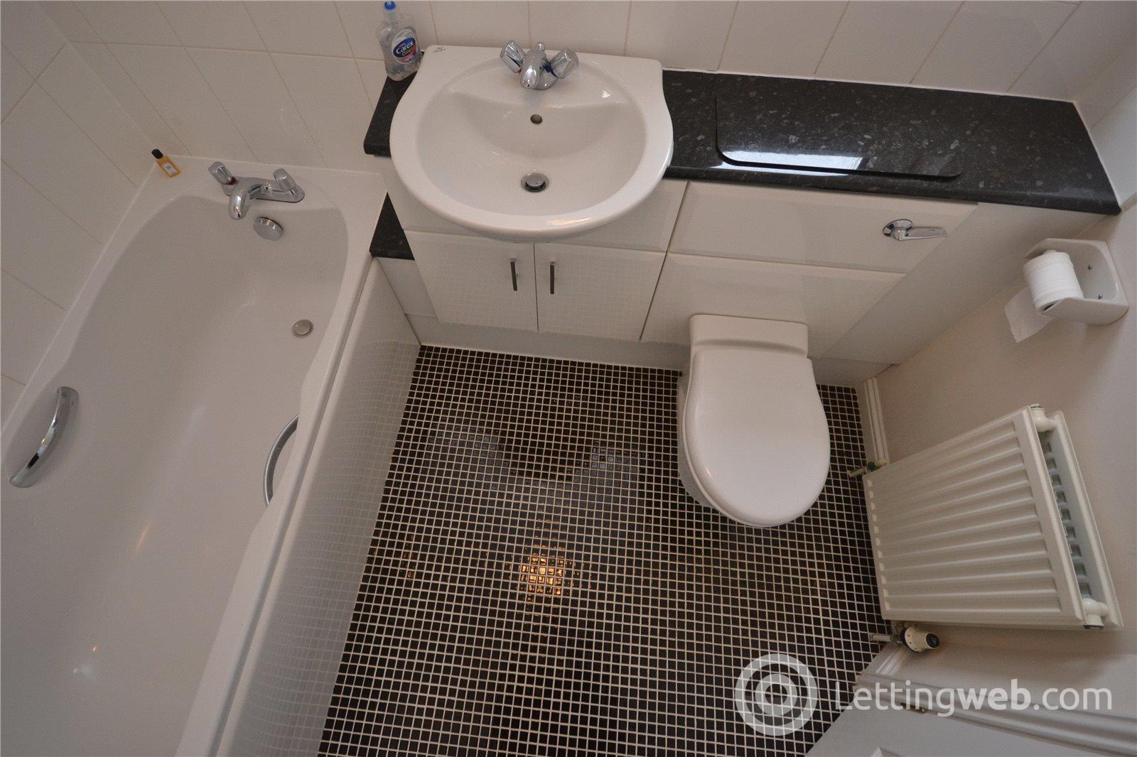 Property to rent in Wyness Place, Kintore, Inverurie, AB51