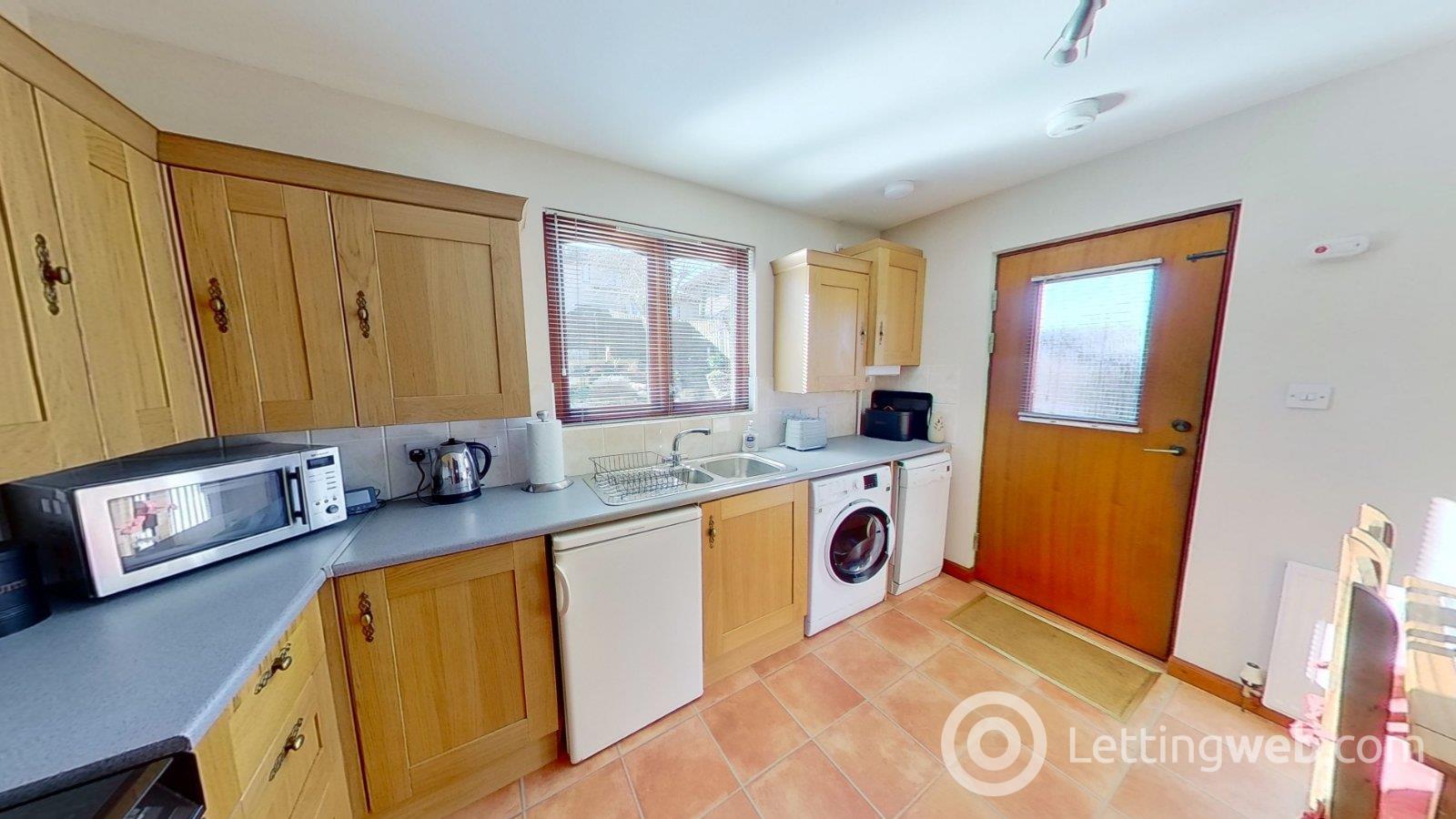 Property to rent in Davidson Place, Inverurie, AB51