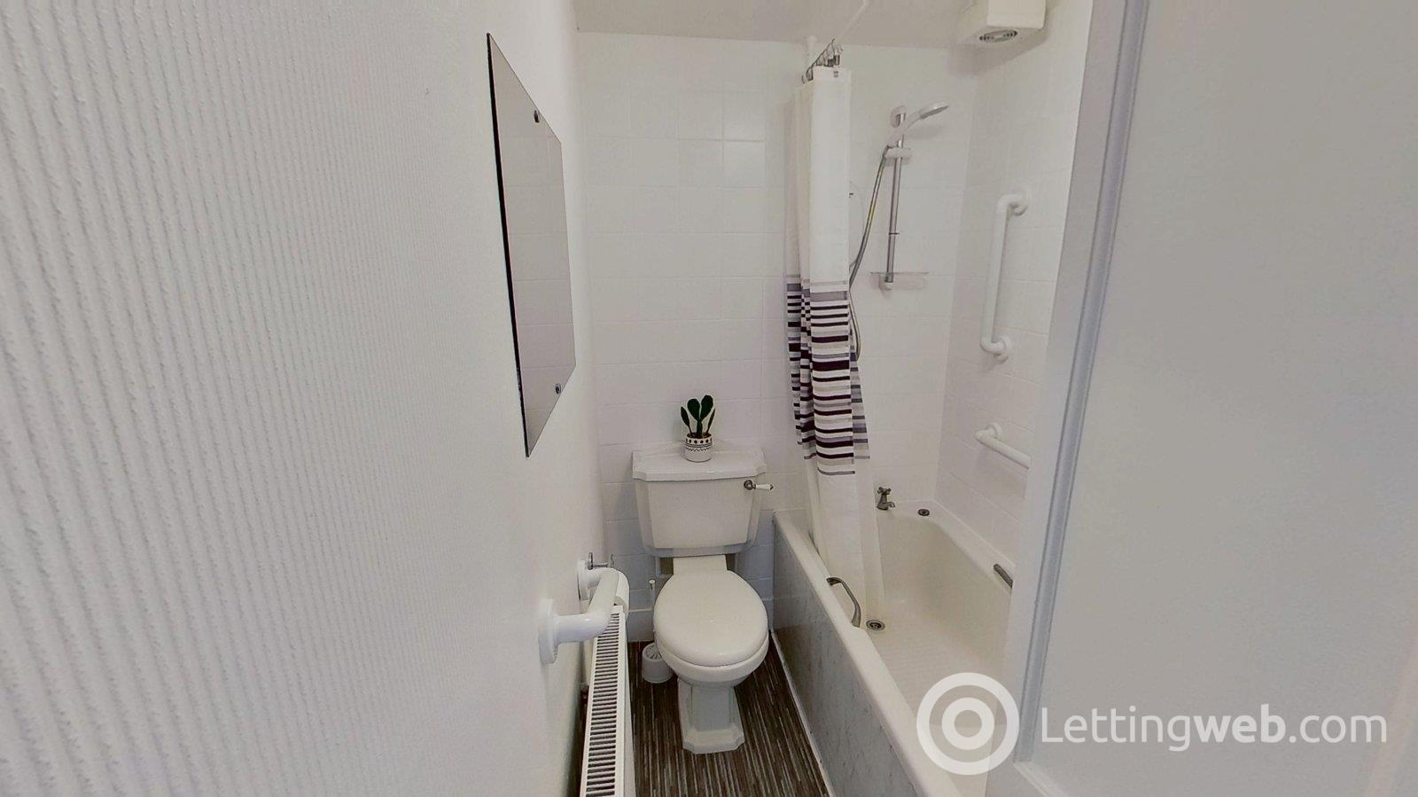 Property to rent in Queen Street, Inverurie, AB51