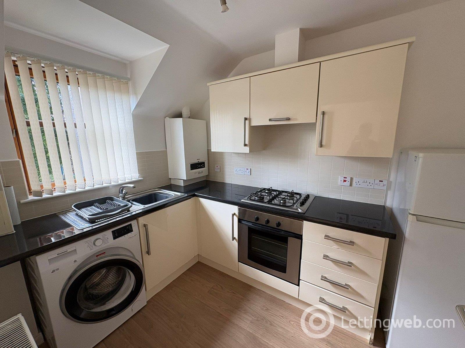 Property to rent in Leslie Place, Port Elphinstone, Inverurie, Aberdeenshire, AB51