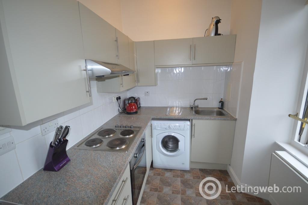 Property to rent in Commercial Street, City Centre, Dundee, DD1 2AJ