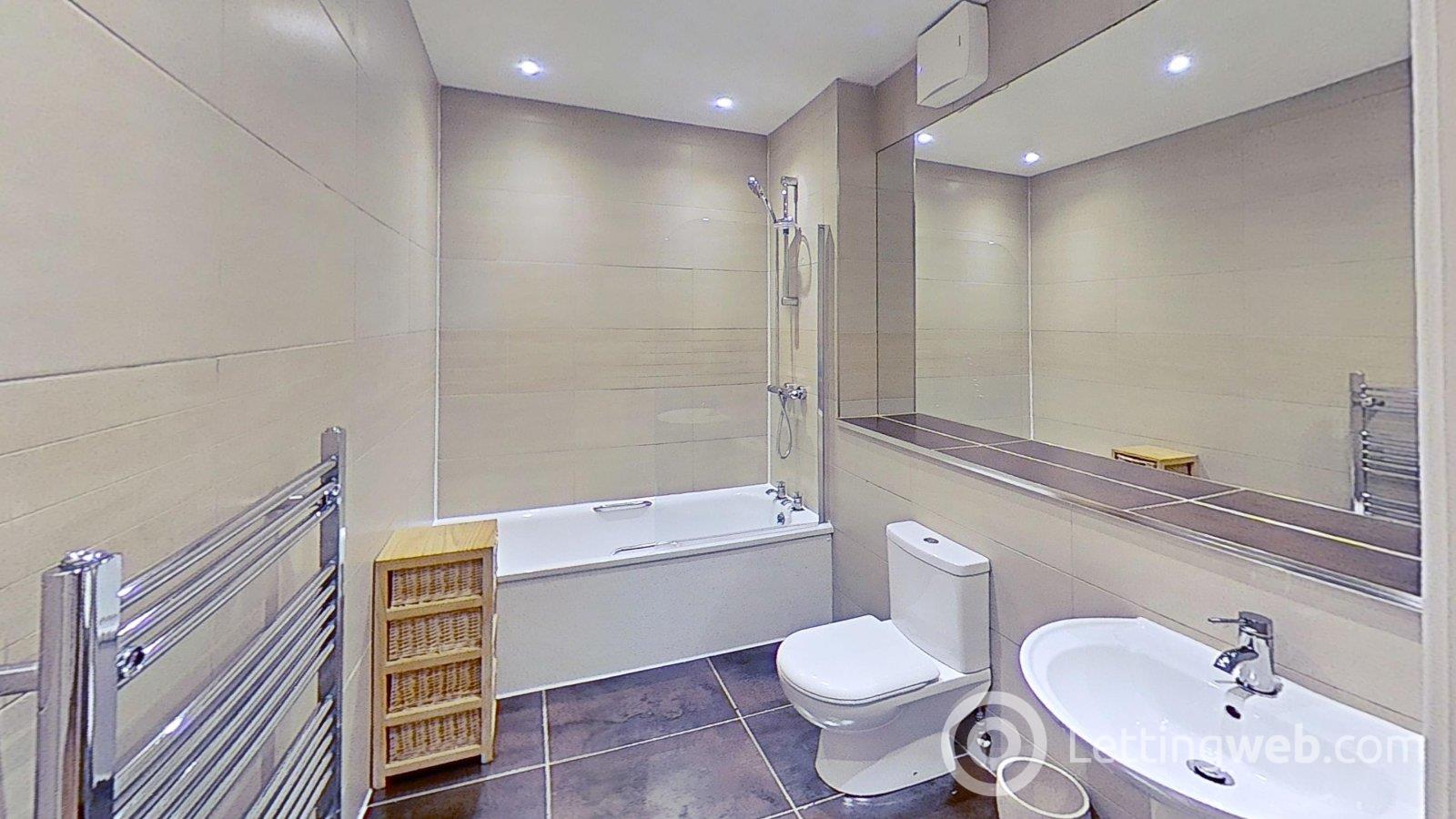 Property to rent in Colonsay Close, Edinburgh, EH5