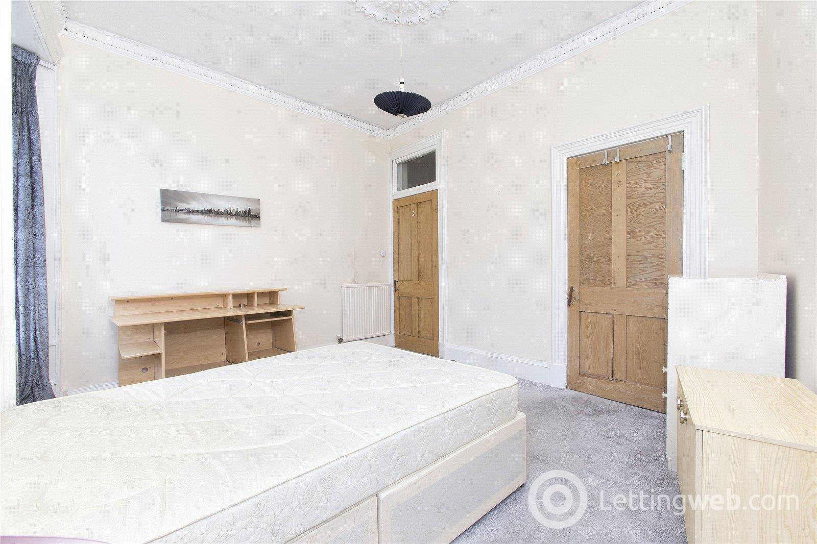 Property to rent in Marchmont Crescent, Edinburgh, EH9