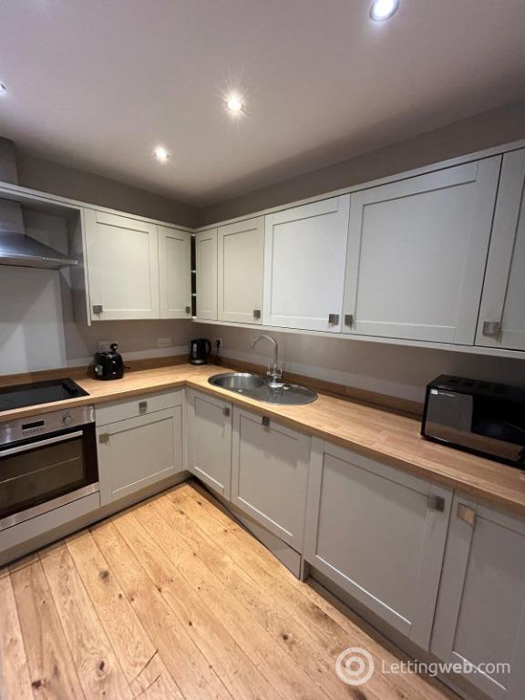 Property to rent in Barony Street, Edinburgh, EH3