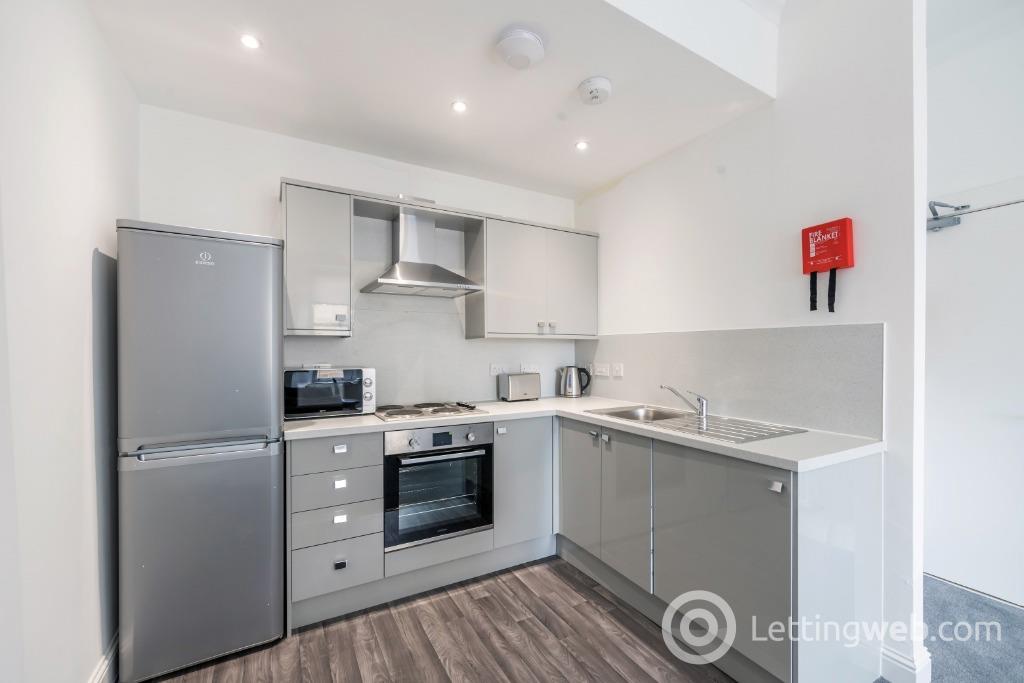 Property to rent in Newton Street, Edinburgh, EH11