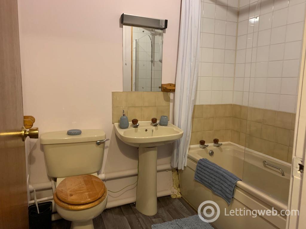 Property to rent in Nicolson Street, Edinburgh, EH8