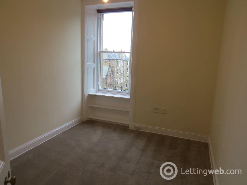 Property to rent in Bruntsfield Avenue, Edinburgh, EH10