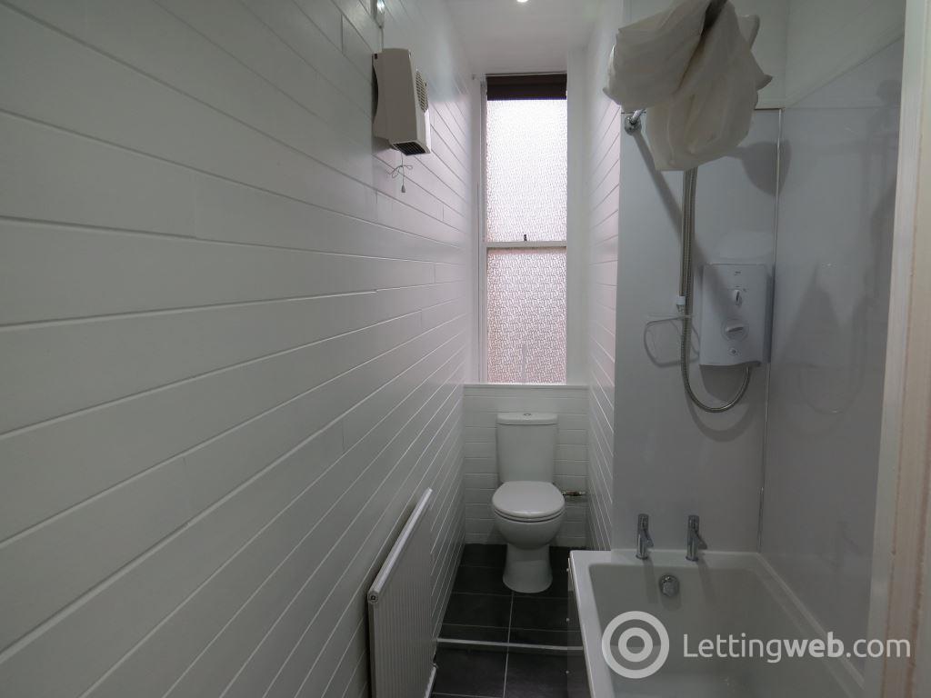 Property to rent in Bruntsfield Avenue, Edinburgh, EH10