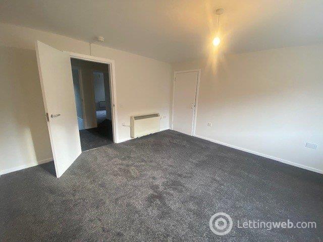 Property to rent in Saughtonhall Drive, Edinburgh, EH12