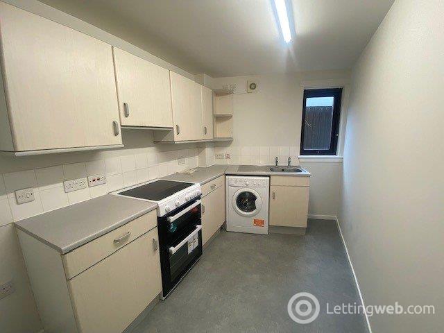 Property to rent in Saughtonhall Drive, Edinburgh, EH12