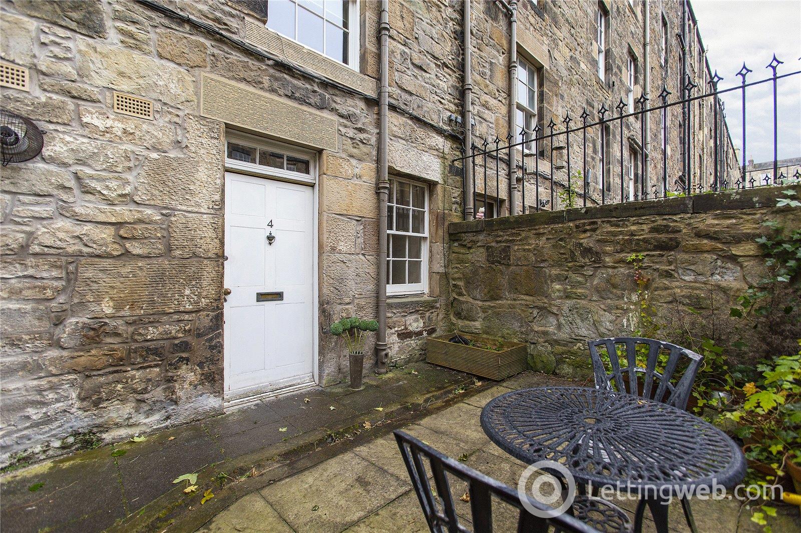 Property to rent in Cumberland Street Lane North East, Edinburgh, EH3